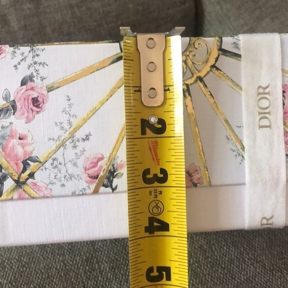 DIOR • BOX & RIBBON GIFT SET • GRANVILLE WHITE & GOLD FLORAL - Picture 16 of 16